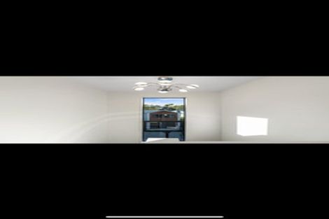 Photo of property in 2/6 Woodhouse Place, West Harbour, Auckland, 0618