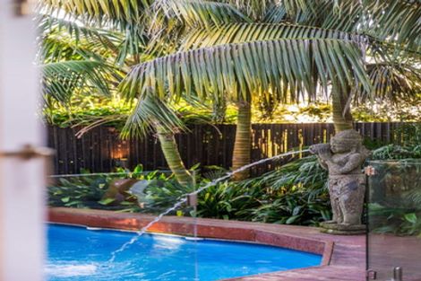Photo of property in 129 Kaipara Road, Papakura, 2582