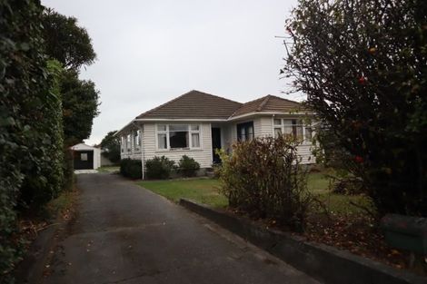 Photo of property in 112 Avonhead Road, Avonhead, Christchurch, 8042