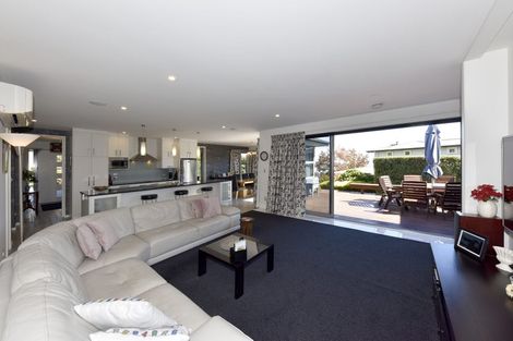 Photo of property in 9 Kenmure Drive, Huntsbury, Christchurch, 8022