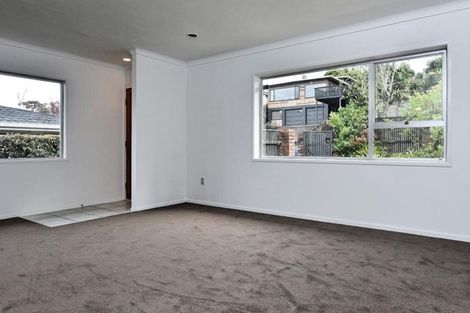 Photo of property in 34 Raymond Terrace, Northcote, Auckland, 0627