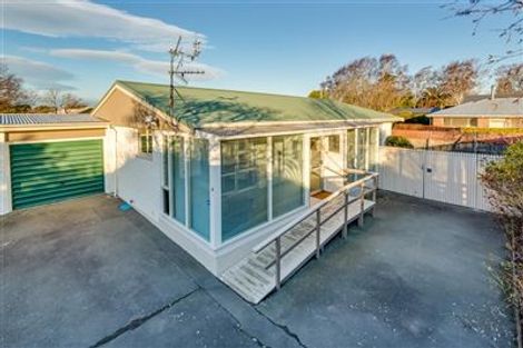 Photo of property in 4 Mundys Road, Dallington, Christchurch, 8061