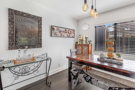 Photo of property in 19 Dahlia Street, Palmerston North, 4410