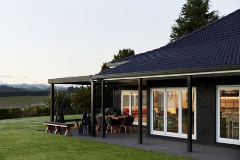 Photo of property in 28 Hanlow Place, Pyes Pa, Tauranga, 3112