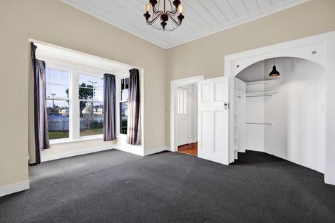 Photo of property in 120 Manawapou Road, Hawera, 4610