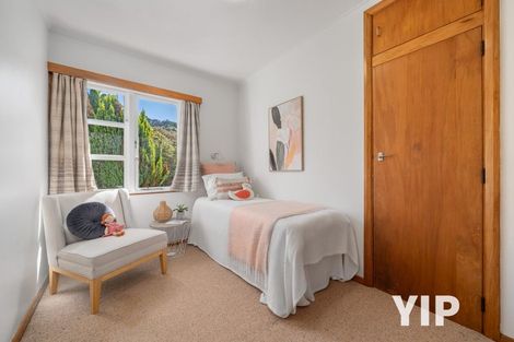 Photo of property in 17 Hollies Crescent, Johnsonville, Wellington, 6037