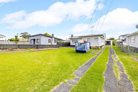 Photo of property in 4 Atkinson Avenue, Papatoetoe, Auckland, 2025