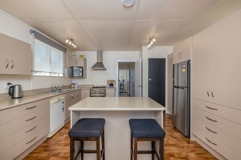 Photo of property in 28 Berghan Road, Coopers Beach, 0420