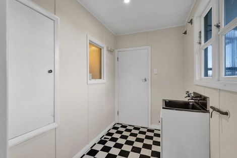 Photo of property in 59 Clawton Street, Westown, New Plymouth, 4310