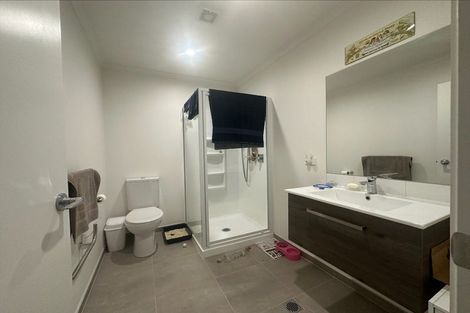 Photo of property in 274 Hobsonville Point Road, Hobsonville, Auckland, 0616