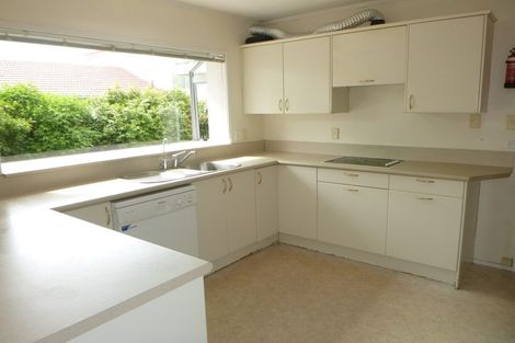 Photo of property in 42 James Evans Drive, Northcote, Auckland, 0627