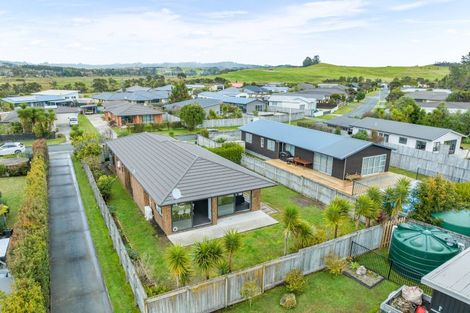 Photo of property in 32 Kedge Drive, Mangawhai, 0505