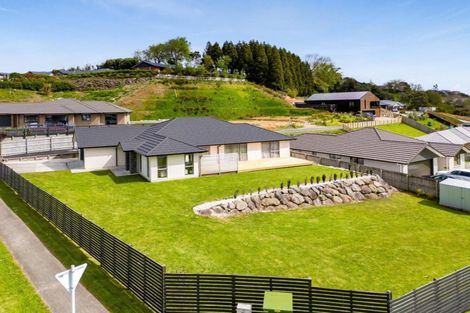 Photo of property in 23 Garrett Drive, Whalers Gate, New Plymouth, 4310