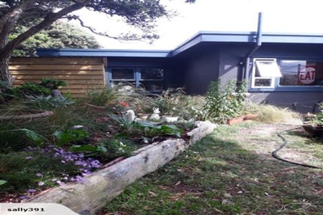 Photo of property in 39 Hudson Street, Island Bay, Wellington, 6023