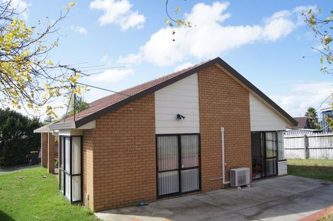 Photo of property in 8 Colt Place, Randwick Park, Auckland, 2105