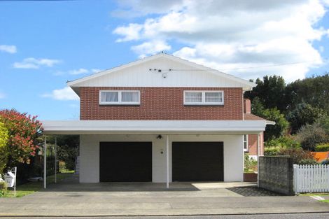 Photo of property in 185 Bartholomew Road, Levin, 5510