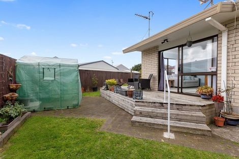 Photo of property in 12c Redditch Place, Papamoa Beach, Papamoa, 3118