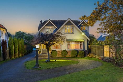 Photo of property in 209 Victoria Avenue, Hokowhitu, Palmerston North, 4410