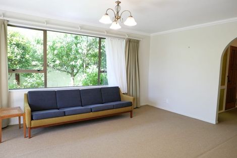 Photo of property in 28 Rewarewa Crescent, Waikanae, 5036