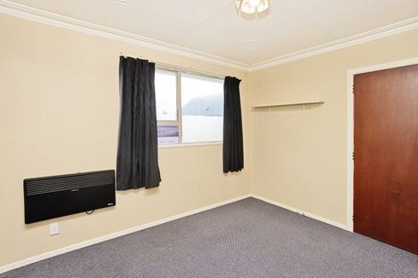 Photo of property in 19 Lauder Crescent, Heidelberg, Invercargill, 9812