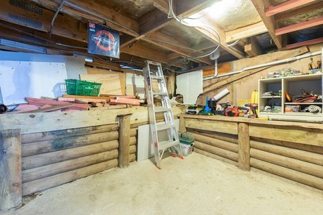 Photo of property in 6 Rautawhiri Road, Helensville, 0800