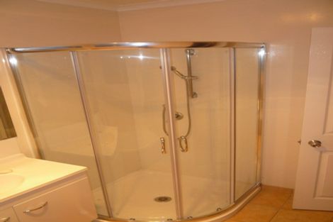 Photo of property in 8 Frederick Reece Drive, The Gardens, Auckland, 2105