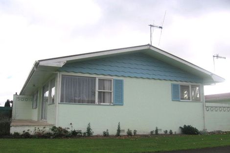 Photo of property in 14a Tabak Crescent, Takaro, Palmerston North, 4412