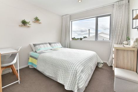 Photo of property in 1211 Whangaparaoa Road, Gulf Harbour, Whangaparaoa, 0930