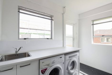 Photo of property in 10c Finchley Road, Torbay, Auckland, 0632