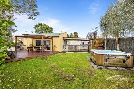 Photo of property in 2/25 Tramway Road, Beach Haven, Auckland, 0626