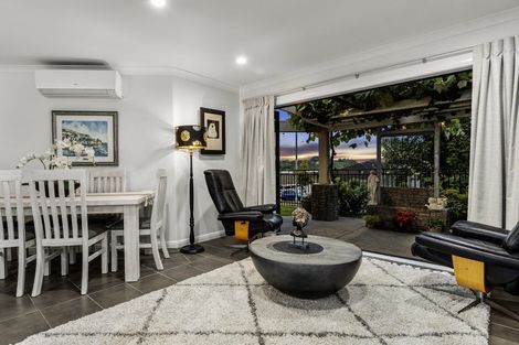 Photo of property in 1 Rexford Heights, Pyes Pa, Tauranga, 3112