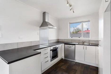 Photo of property in 34 Moncrieff Avenue, Clendon Park, Auckland, 2103