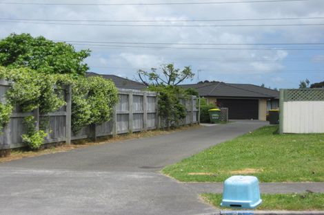 Photo of property in 71 Longford Park Drive, Takanini, 2112