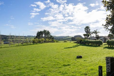 Photo of property in 1224 State Highway 16, Waimauku, 0883
