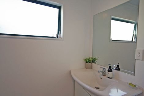 Photo of property in 105 Hampton Road, Whangamata, 3620