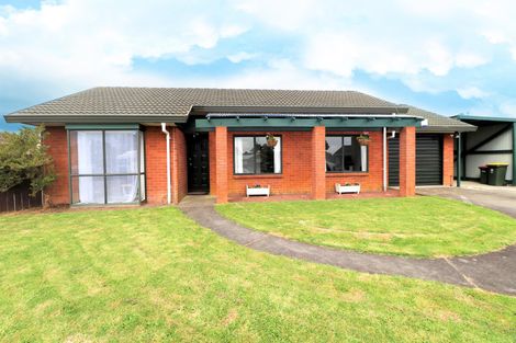 Photo of property in 34 Horlicks Place, Randwick Park, Auckland, 2105