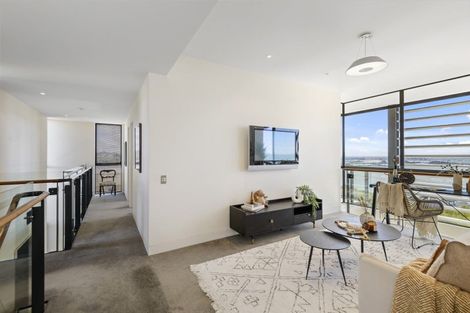 Photo of property in 23a Glendevere Terrace, Redcliffs, Christchurch, 8081