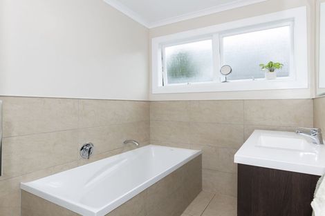 Photo of property in 83 Stout Street, Whataupoko, Gisborne, 4010