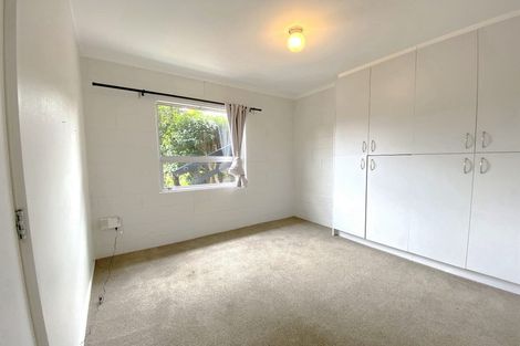 Photo of property in 74 Peach Road, Glenfield, Auckland, 0629