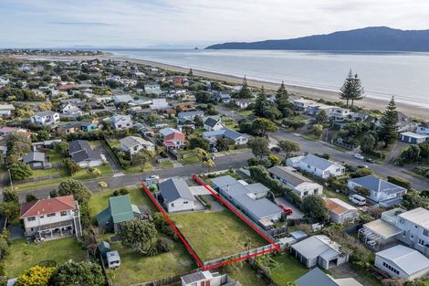 Photo of property in 7 Eruini Street, Waikanae Beach, Waikanae, 5036