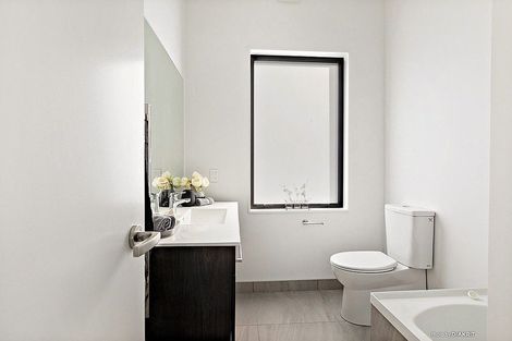 Photo of property in 14/52 High Street, Island Bay, Wellington, 6023