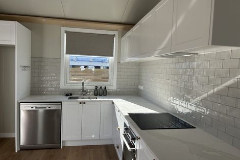 Photo of property in 27 Ava Street, Petone, Lower Hutt, 5012