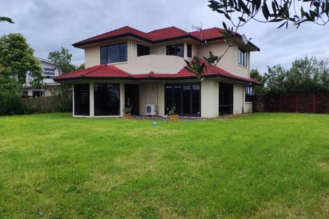 Photo of property in 35 Ruapehu Drive, Fitzherbert, Palmerston North, 4410