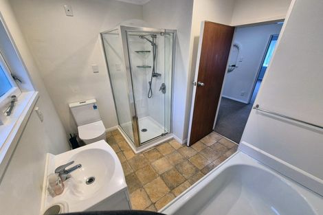 Photo of property in 2/97 Cockayne Road, Khandallah, Wellington, 6035