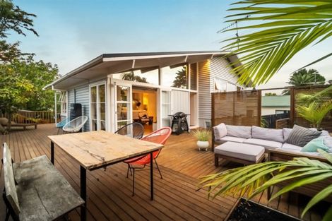 Photo of property in 1/29 Bruce Road, Glenfield, Auckland, 0629