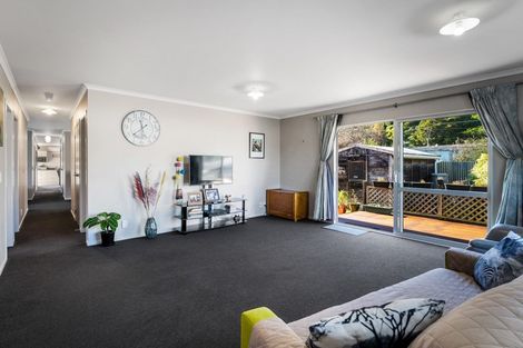 Photo of property in 6b Pokaka Street, Birchville, Upper Hutt, 5018