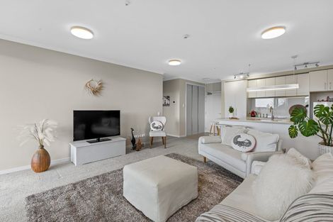 Photo of property in 62 Rewa Rewa Lane, Orewa, 0931