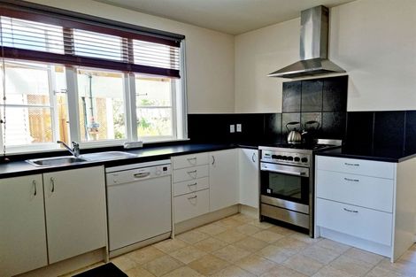 Photo of property in 14 Lincoln Street, Picton, 7220