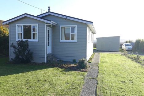 Photo of property in 25 Main Road, Tuatapere, 9620