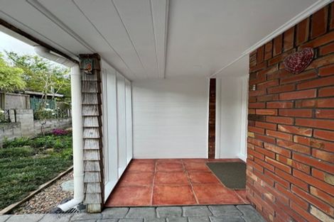 Photo of property in 2/20 Saint Peters Street, Northcote, Auckland, 0627